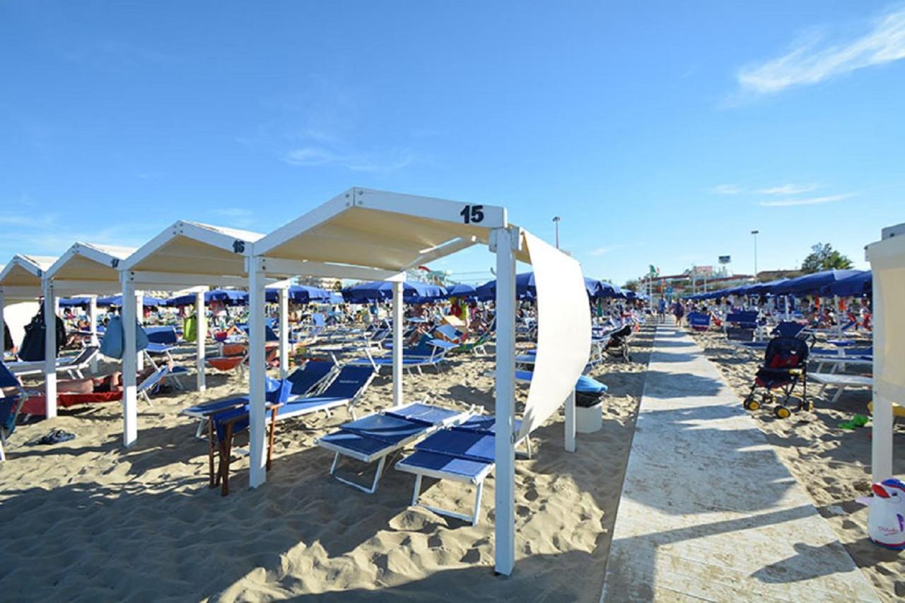 Riccione Beach Hotel - Enjoy Your Summer -Beach Village Incluso Εξωτερικό φωτογραφία